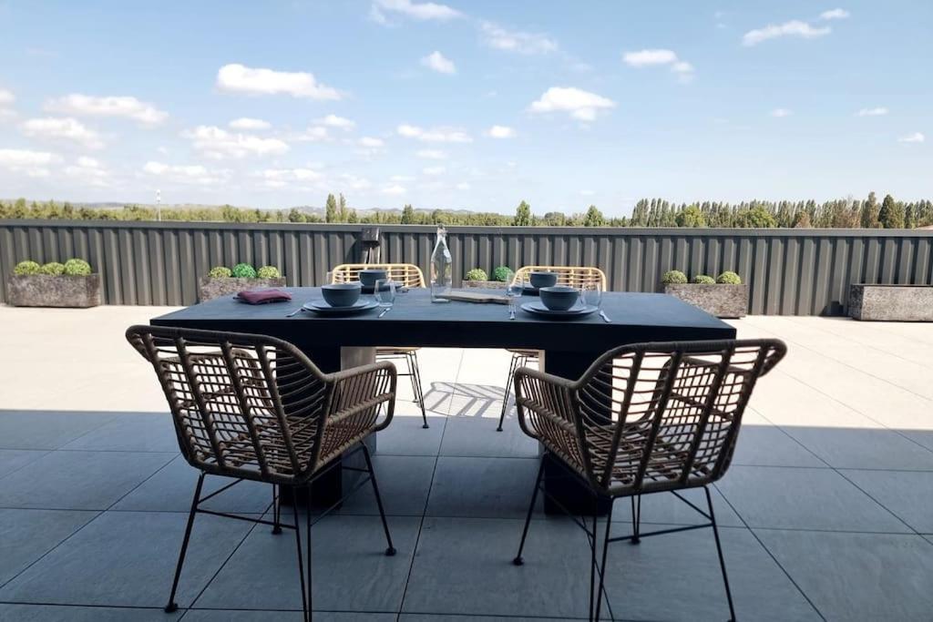 Saint Remy De Provence Roof Top Avec Jacuzzi Exterior photo